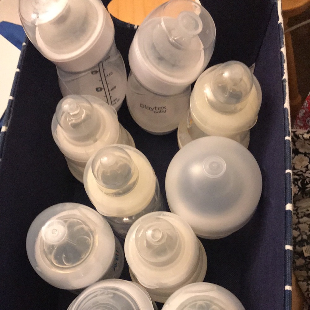 10 baby bottles